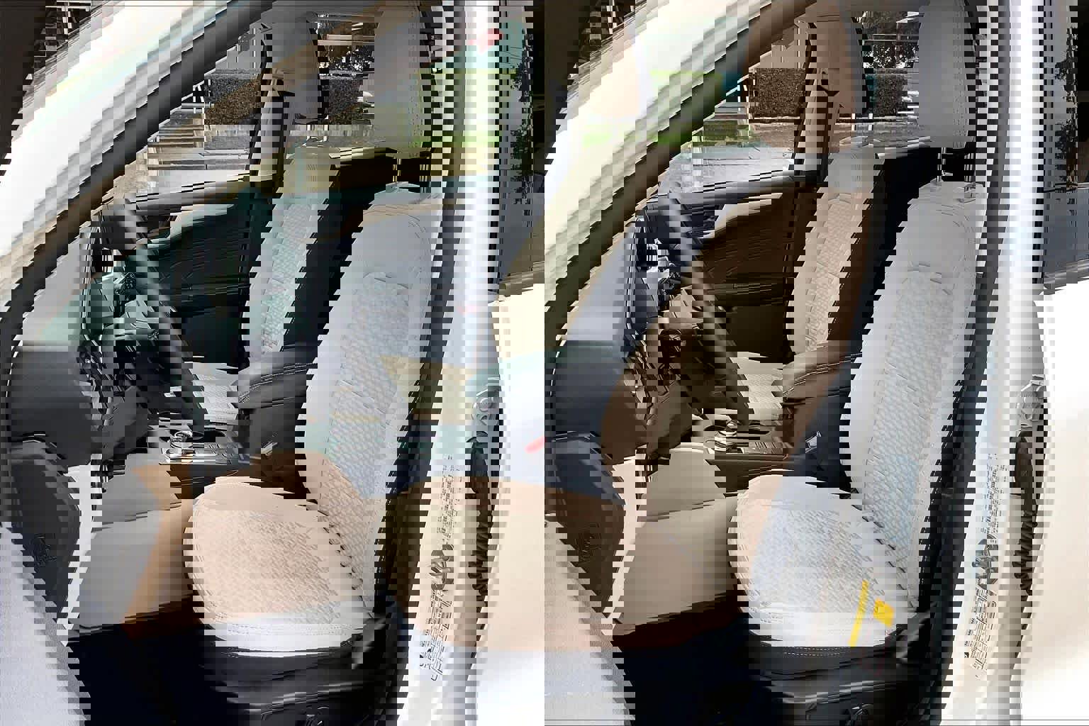 Certified 2022 Ford Escape SE w/ Convenience Package image 12