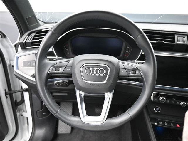 Used 2023 Audi Q3 2.0T Premium Plus w/ Premium Plus Package image 17