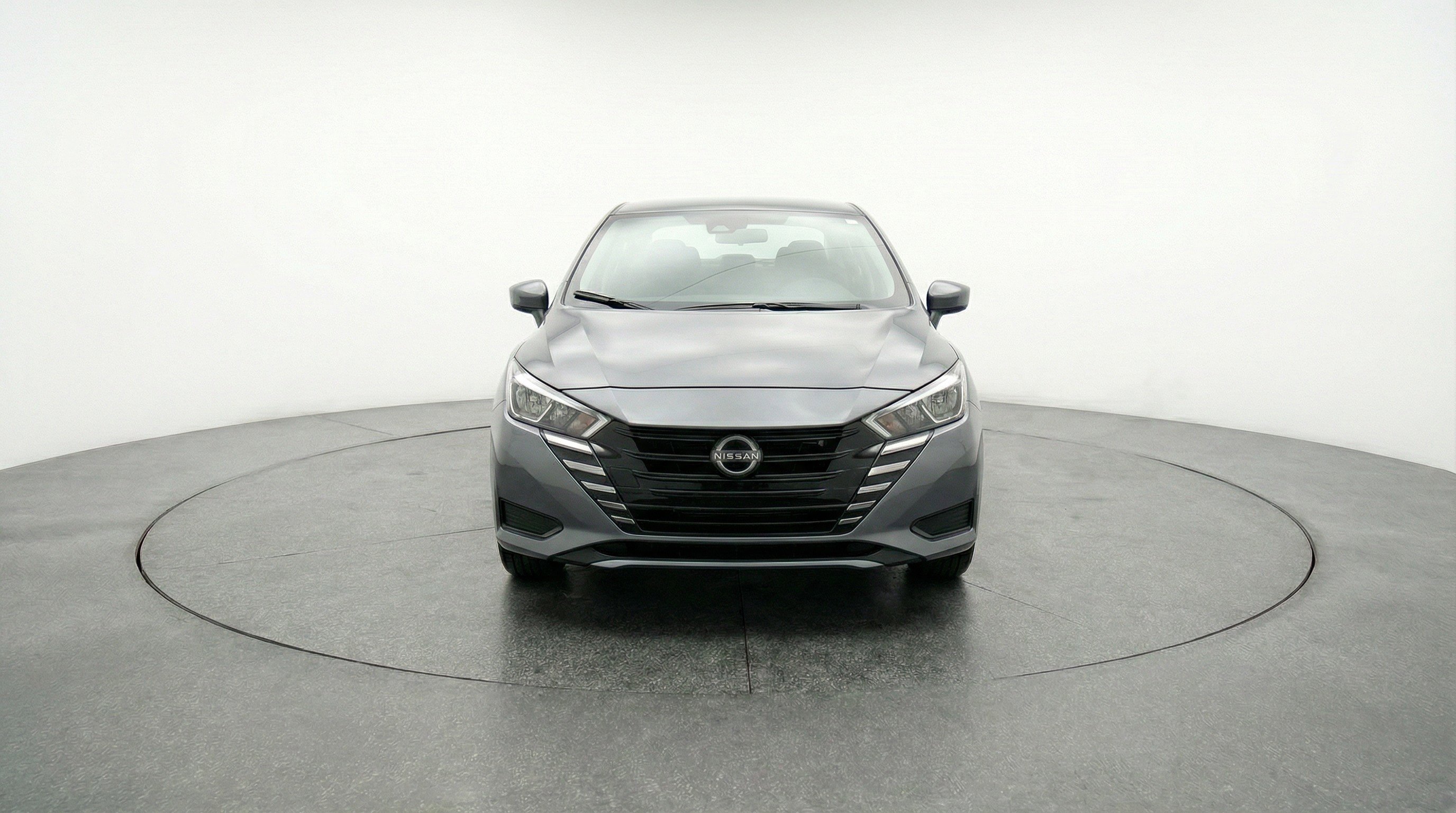 Used 2025 Nissan Versa SV FWD image 2
