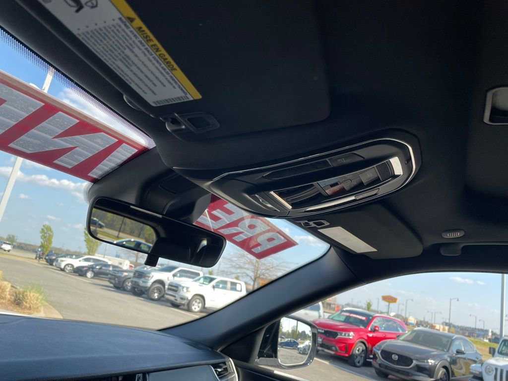 Used 2025 Jeep Grand Cherokee Altitude image 23