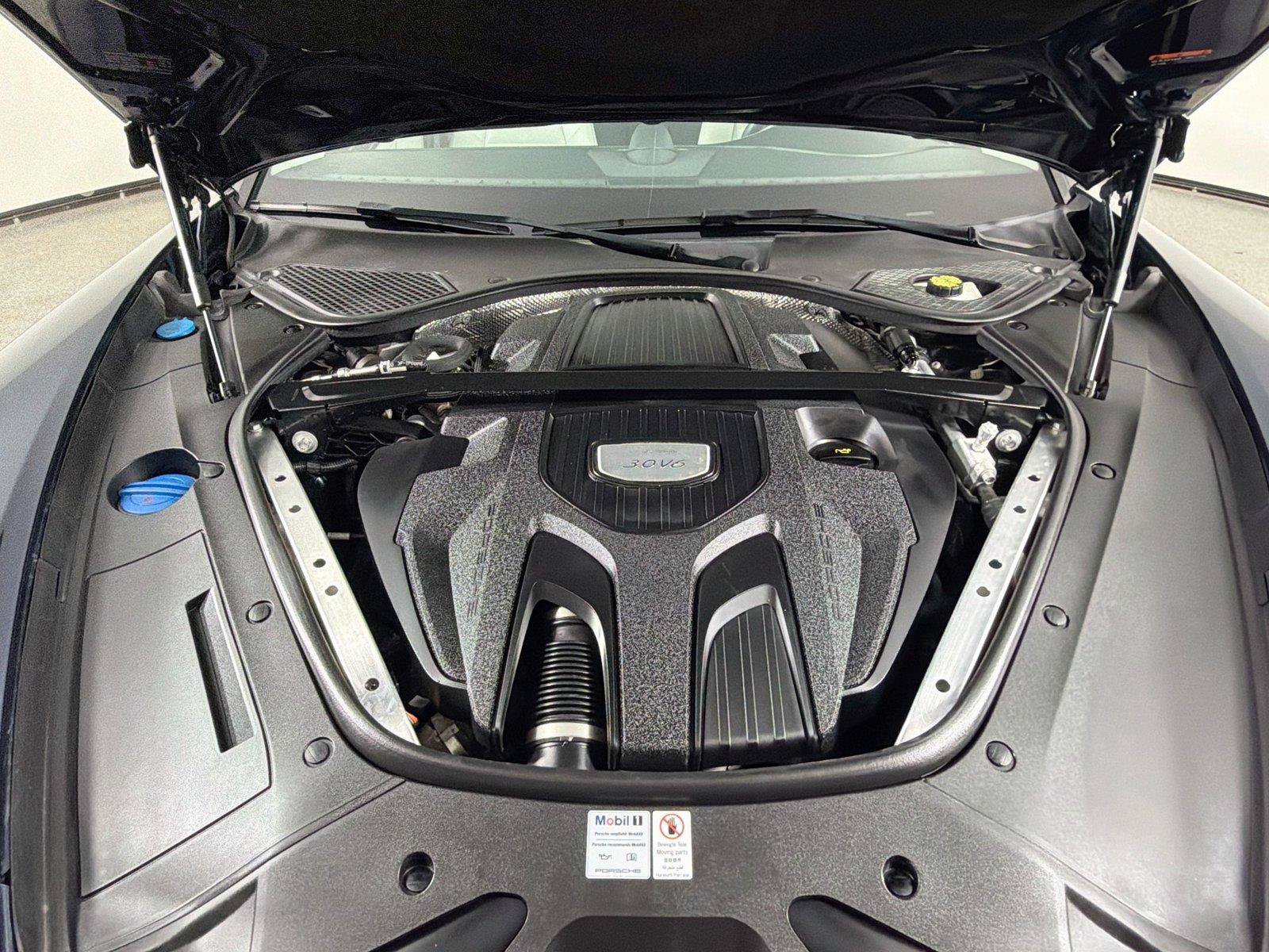 Certified 2020 Porsche Panamera 4 AWD/4WD image 37