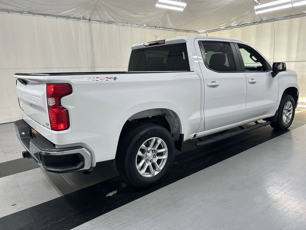 Used 2023 Chevrolet Silverado 1500 LT AWD/4WD image 2