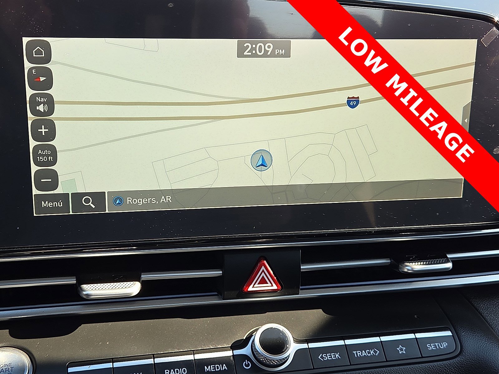 Used 2024 Hyundai Elantra SEL image 17