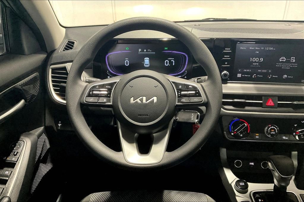 New 2026 Kia Seltos LX image 12