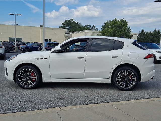 Certified 2024 Maserati Grecale Modena AWD/4WD image 4