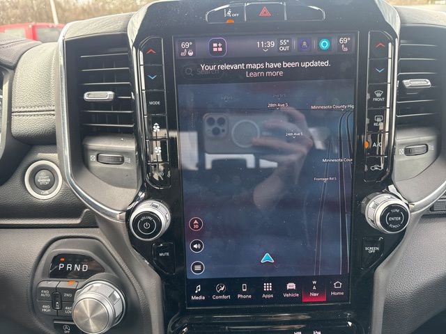 Used 2025 RAM 1500 Laramie image 18