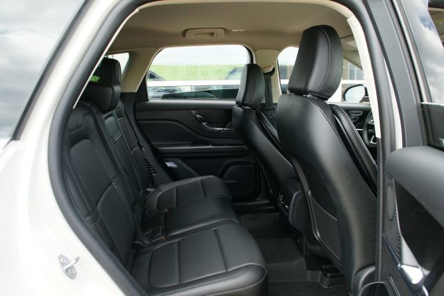 Used 2024 Lincoln Corsair Reserve w/ Equipment Group 201A FWD image 34