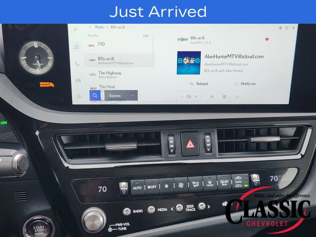 Used 2025 Lexus ES 350 w/ Premium Package FWD image 7