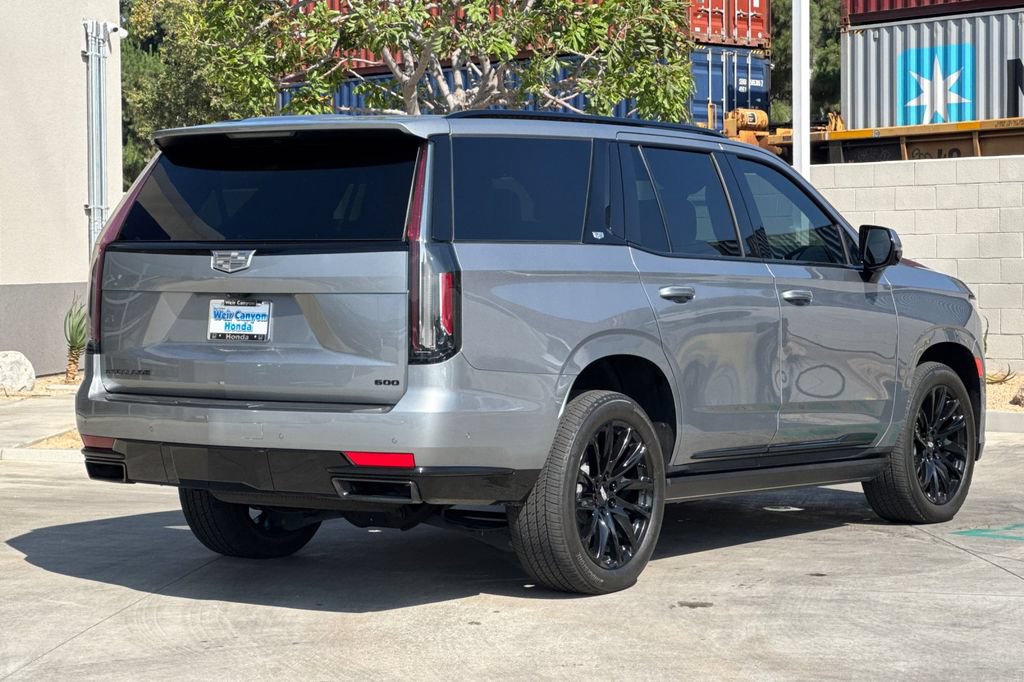 Used 2023 Cadillac Escalade Sport Platinum w/ LPO, ONYX Package AWD/4WD image 7
