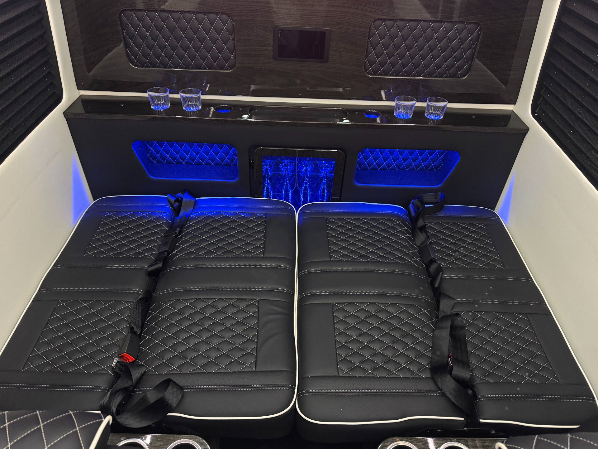 Used 2024 Mercedes-Benz Sprinter 3500 image 52