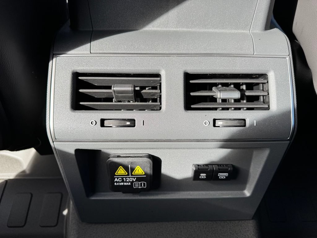 New 2026 INEOS Grenadier Station Wagon AWD/4WD image 18