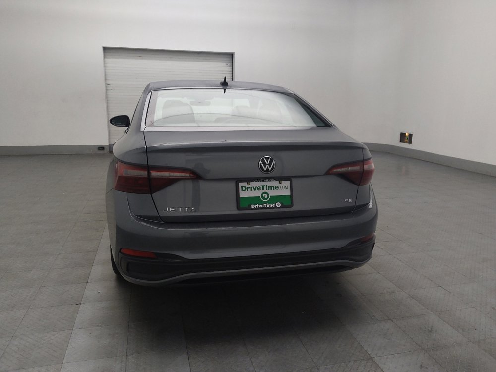 Used 2022 Volkswagen Jetta SE FWD image 6