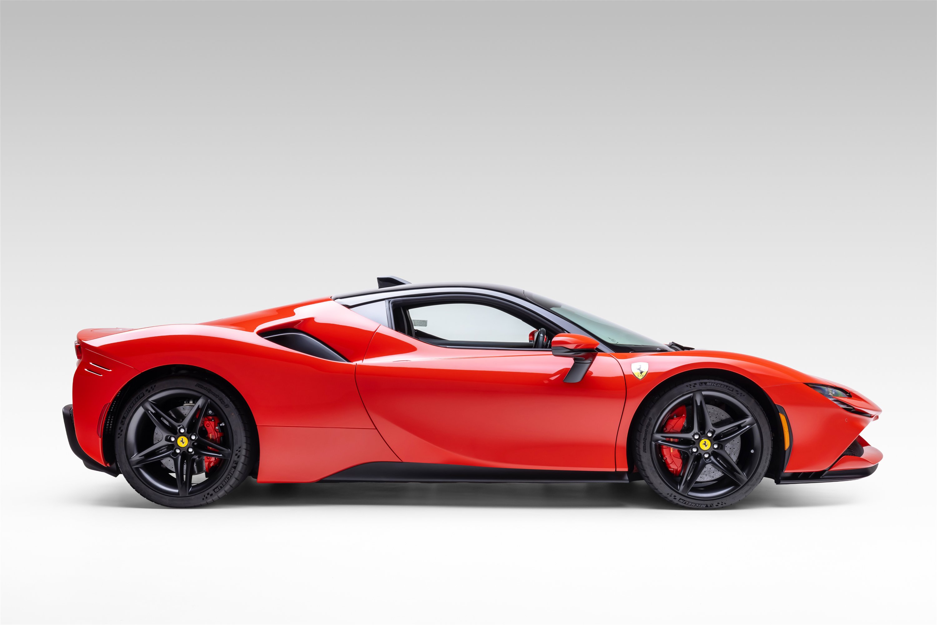 Certified 2021 Ferrari SF90 Stradale AWD/4WD image 6