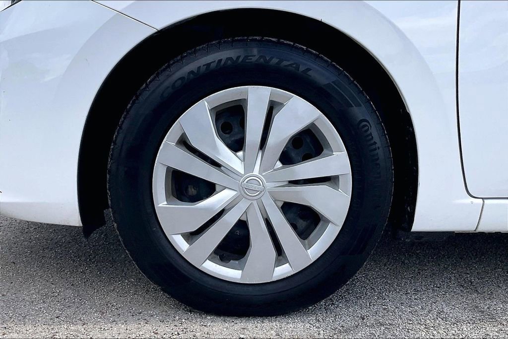 Used 2023 Nissan Versa S FWD image 35