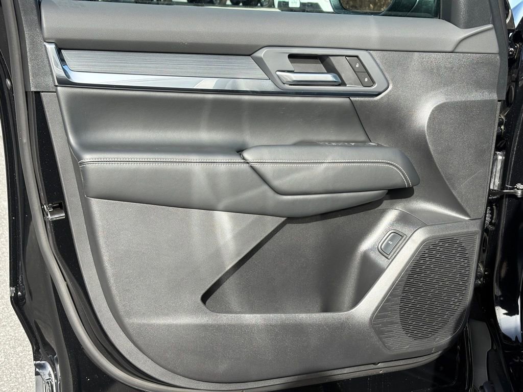 New 2026 GMC Terrain Elevation w/ Elevation Premium Package image 36
