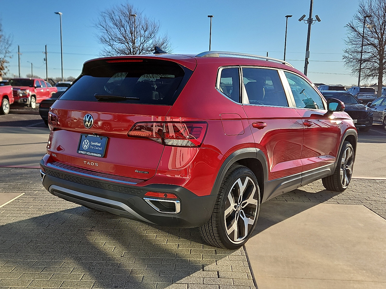 Certified 2023 Volkswagen Taos SEL image 3