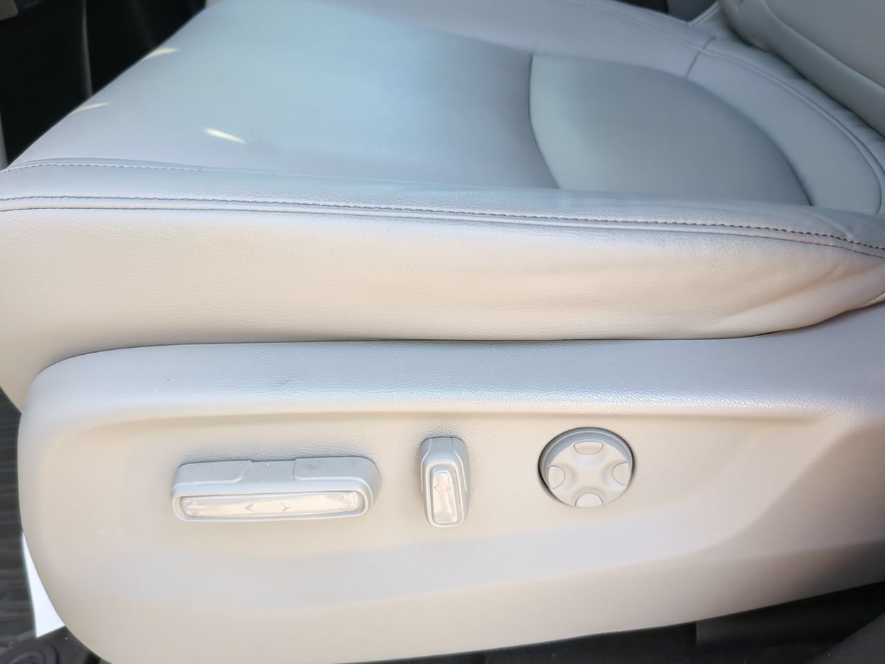 Certified 2024 Honda Odyssey EX-L image 15