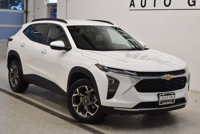 Used 2025 Chevrolet Trax LT
