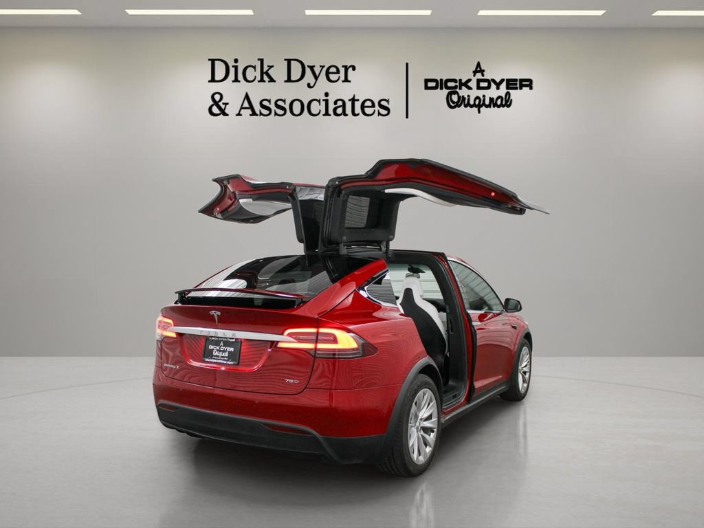 Used 2018 Tesla Model X 75D AWD/4WD image 18