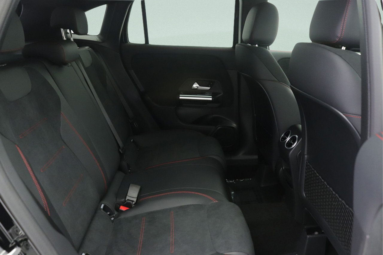 New 2026 Mercedes-Benz GLA 250 image 8