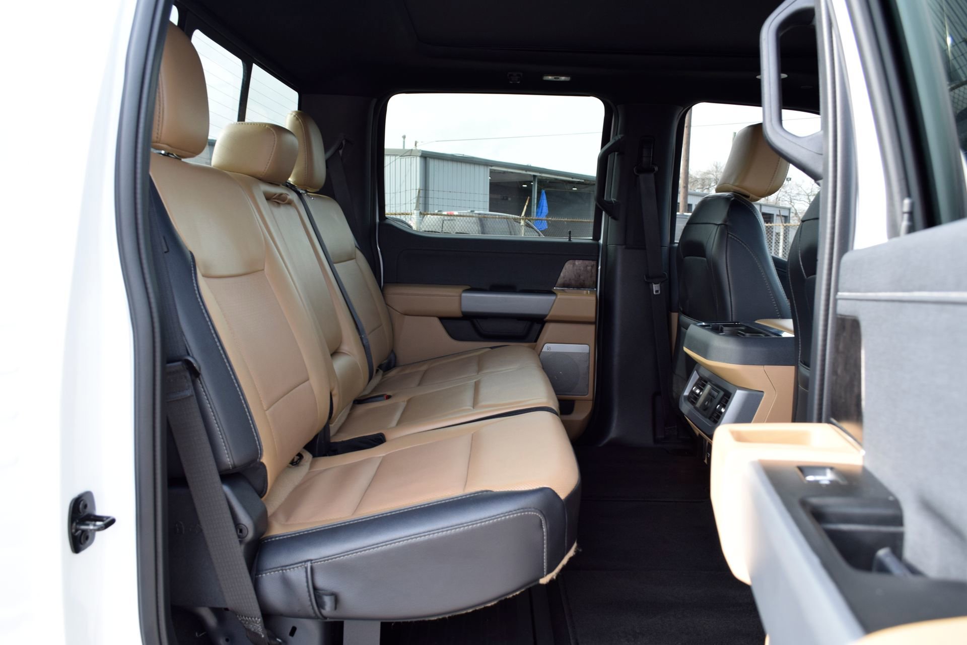 Used 2024 Ford F350 Lariat w/ Lariat Ultimate Package image 22