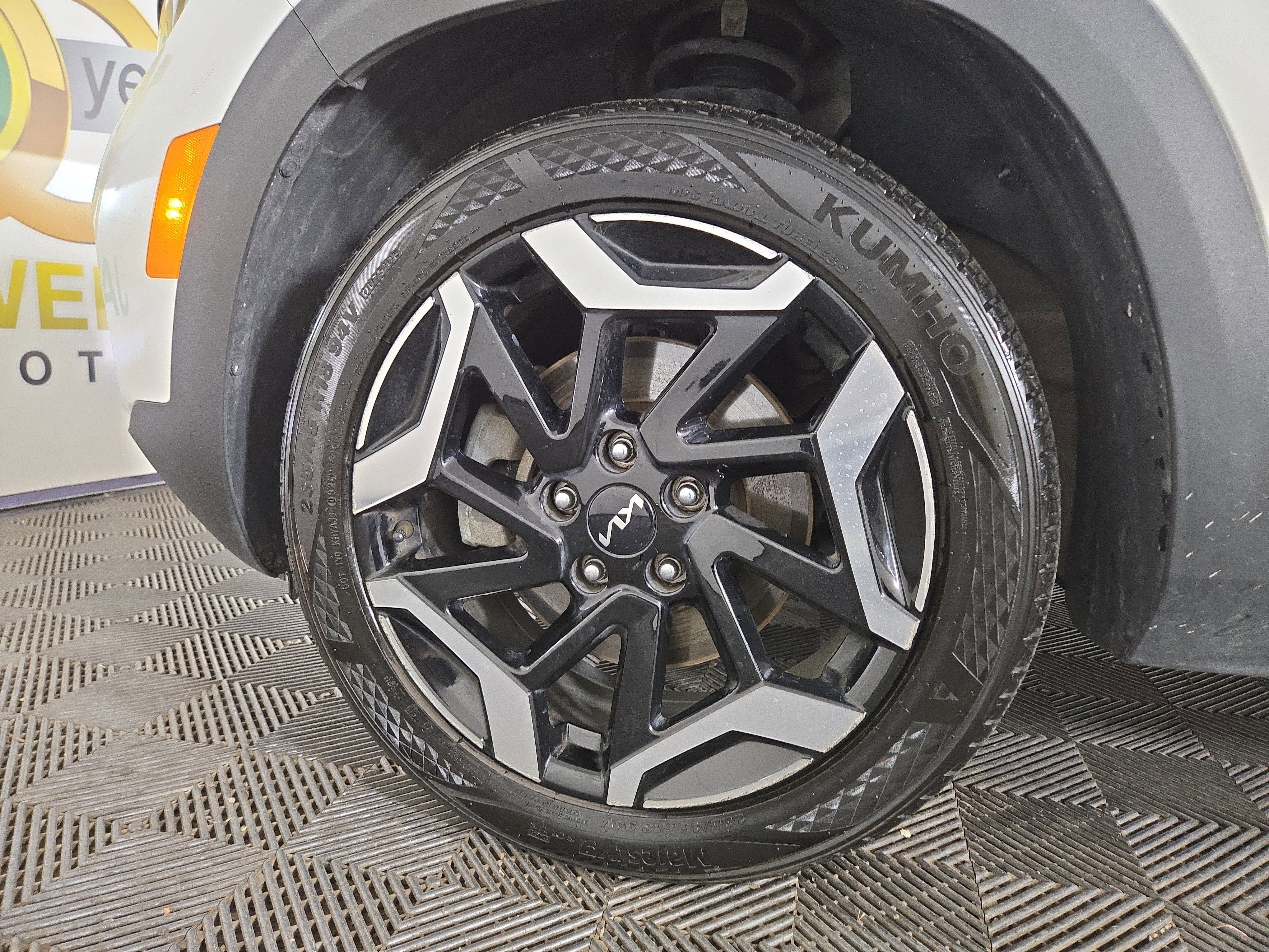 Used 2024 Kia Seltos SX image 33