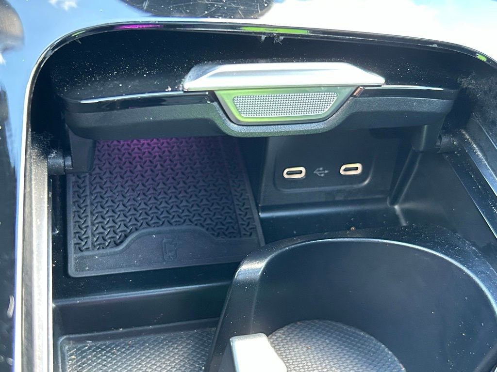 Used 2025 Mercedes-Benz C 300 Sedan image 22