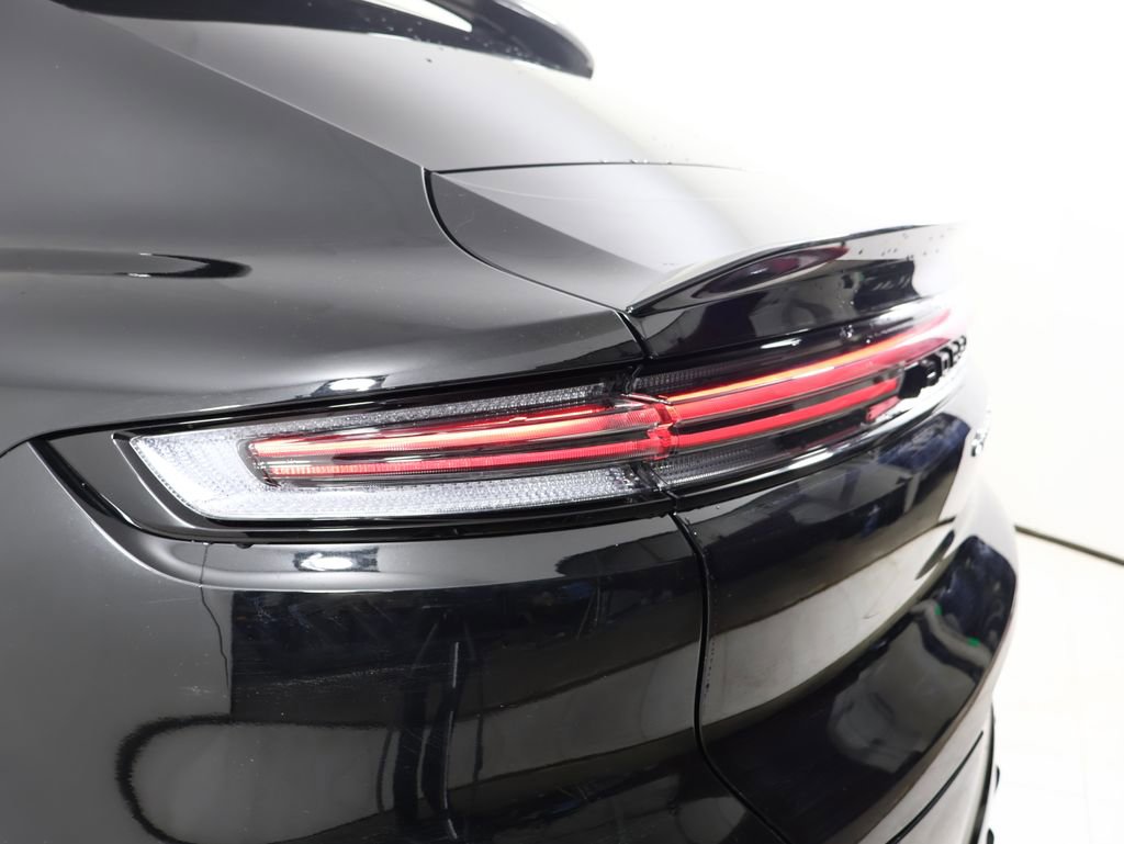 New 2026 Porsche Cayenne GTS image 13