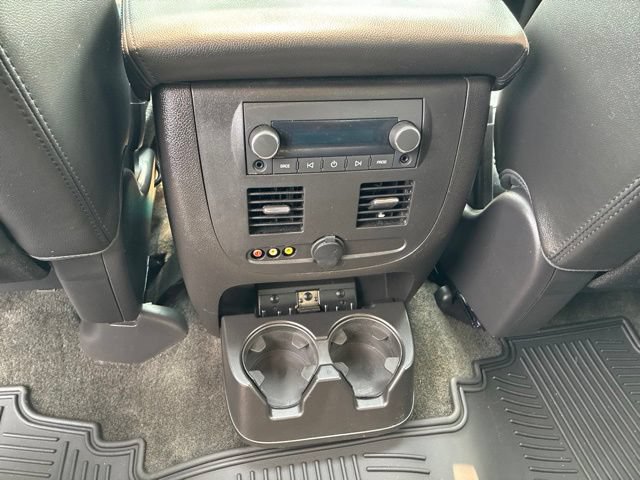 Used 2013 Chevrolet Avalanche LTZ AWD/4WD image 16