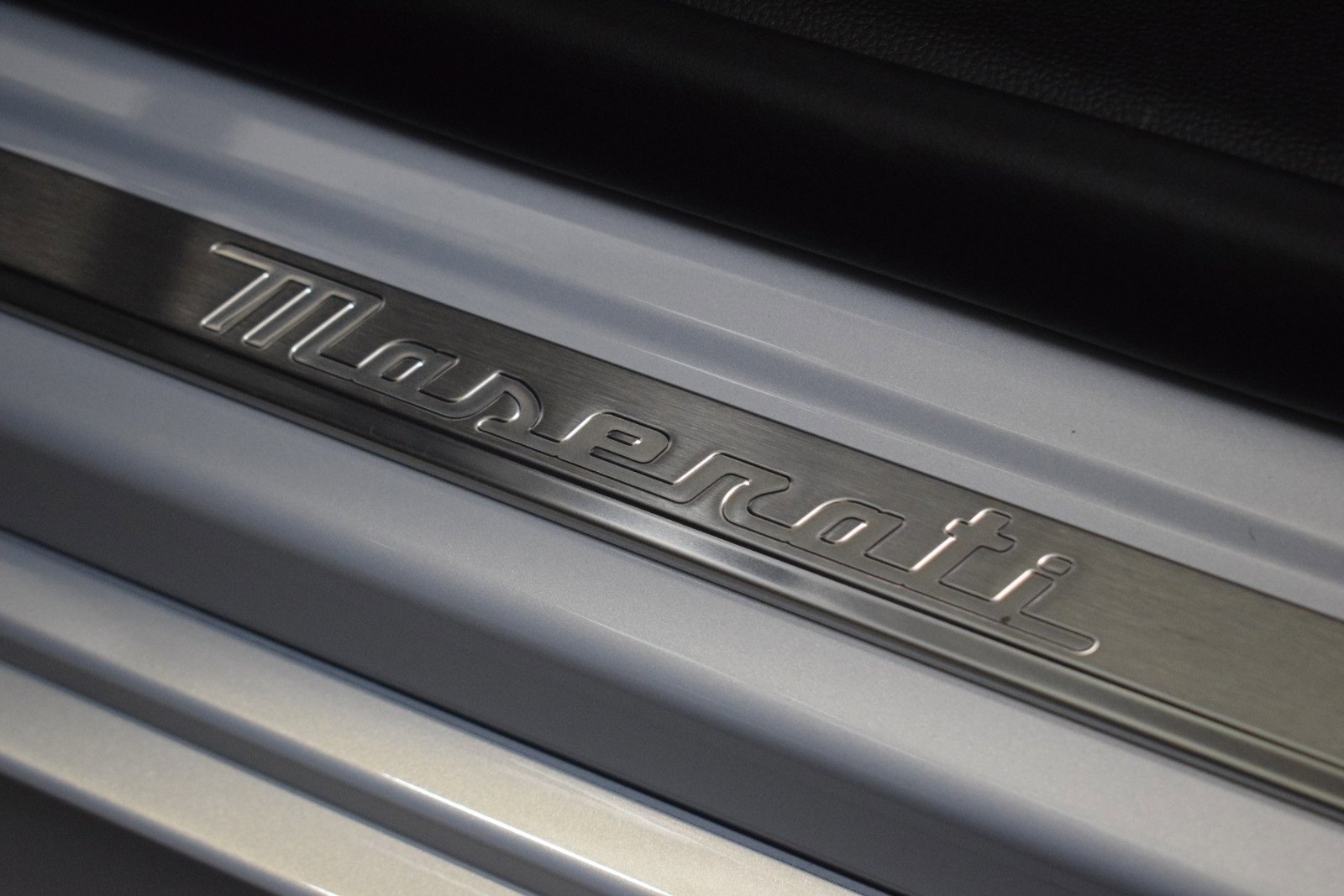 Certified 2024 Maserati Grecale Modena image 43