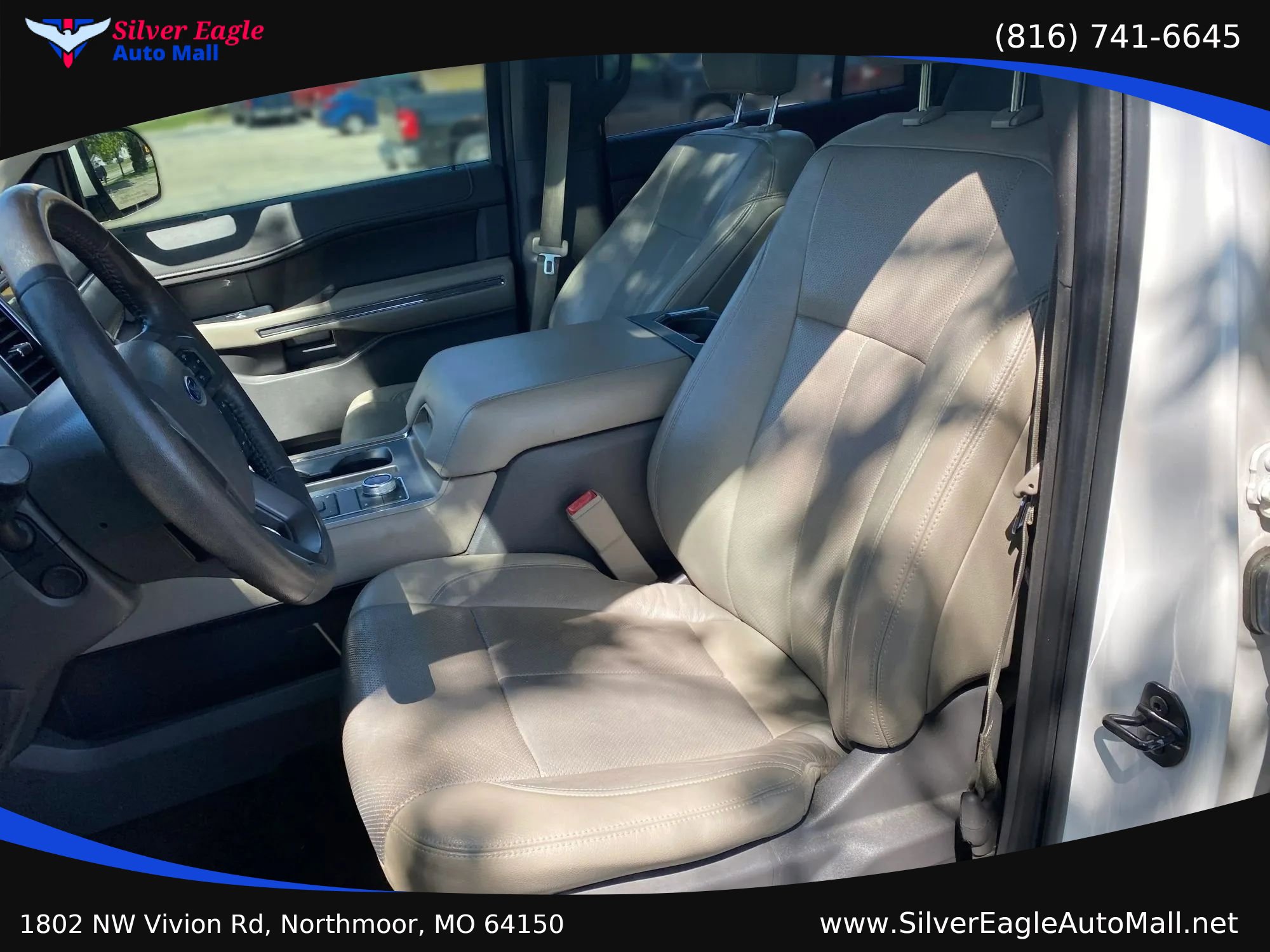 Used 2018 Ford Expedition Max XLT w/ Equipment Group 202A AWD/4WD image 3