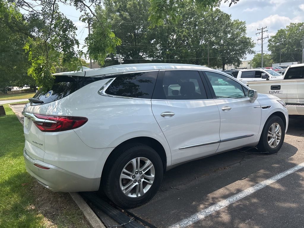 Used 2018 Buick Enclave Essence image 7