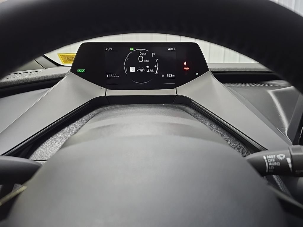 Used 2024 Toyota Prius XLE AWD/4WD image 23