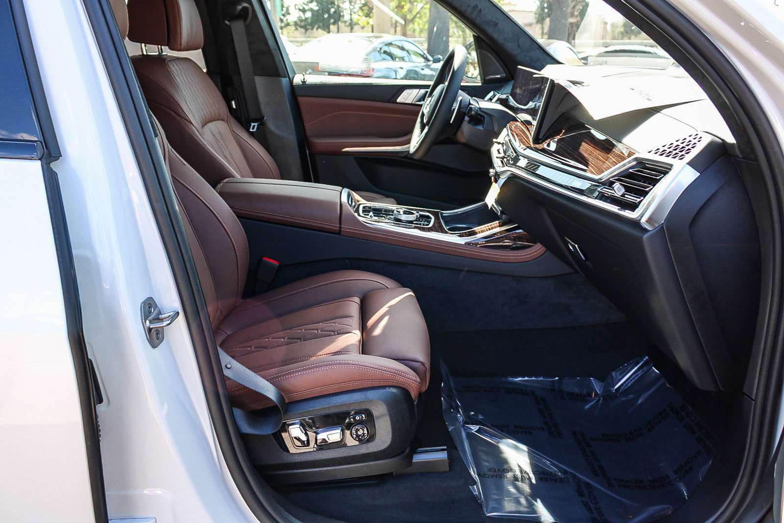 New 2026 BMW X7 M60i AWD/4WD image 16