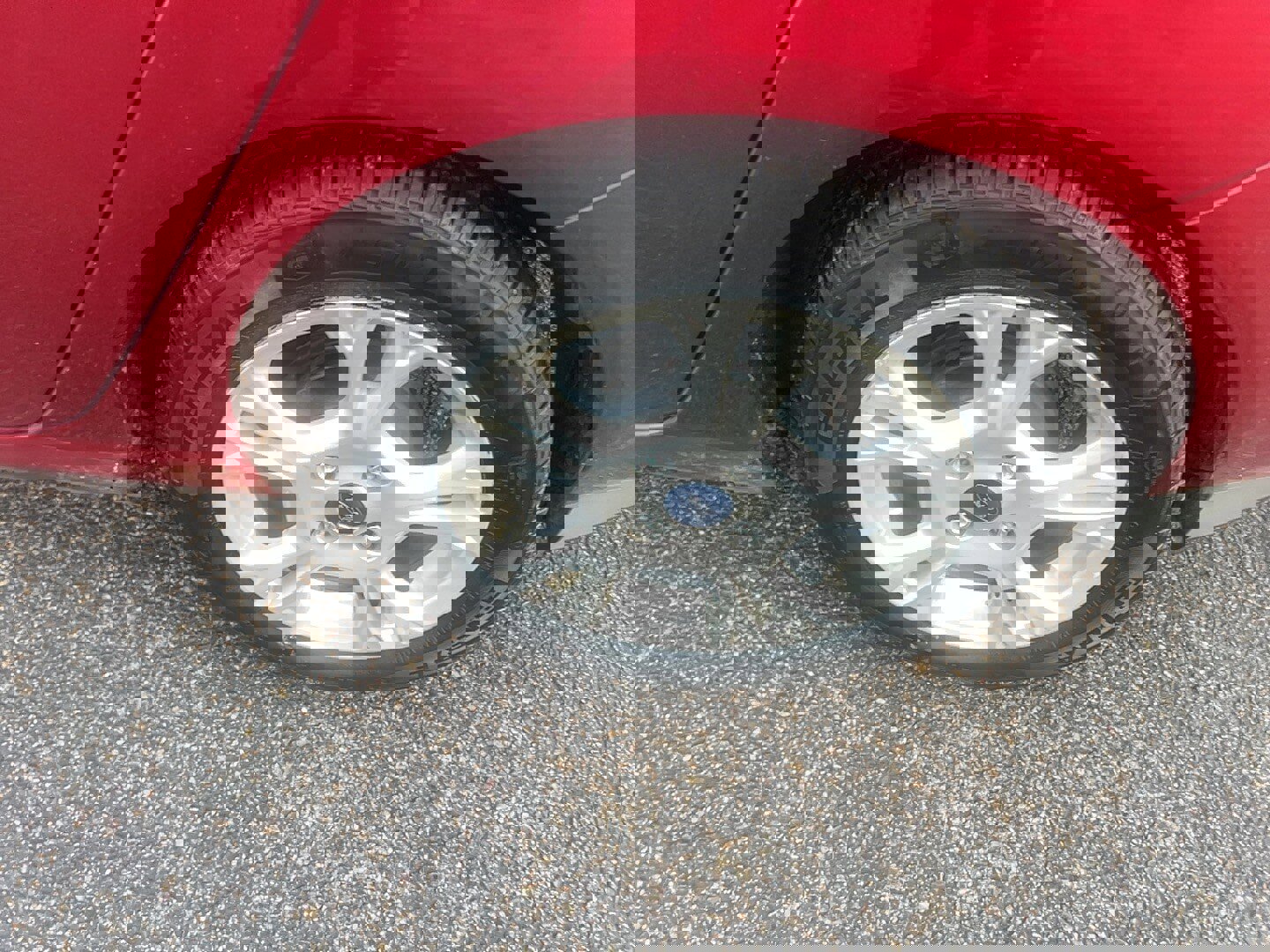 Used 2015 Ford Fiesta SE w/ Comfort Package image 9