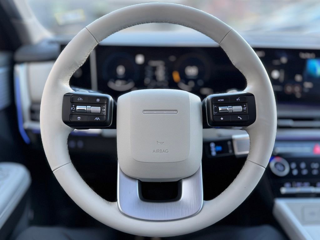 Used 2024 Hyundai Santa Fe Limited image 10