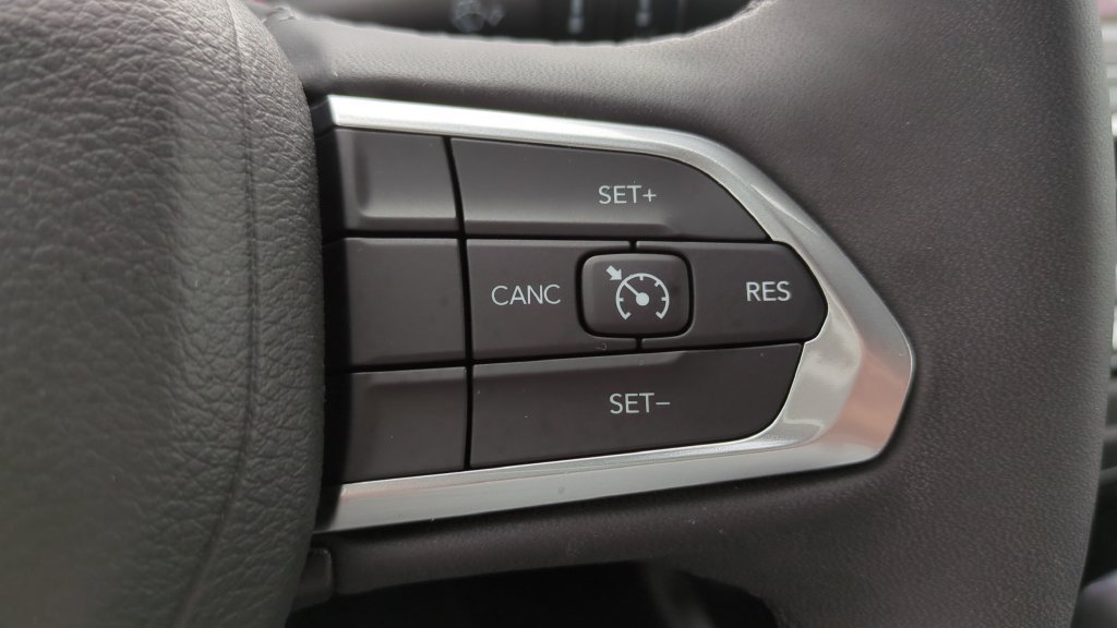 Used 2023 Jeep Compass Latitude AWD/4WD image 20
