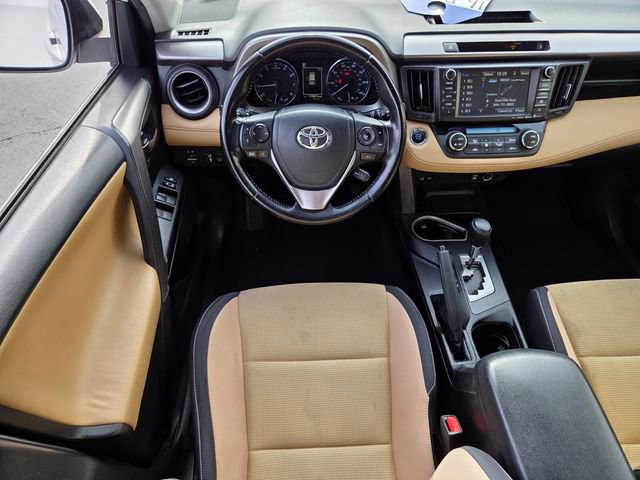 Used 2016 Toyota RAV4 XLE w/ Convenience Package FWD image 11