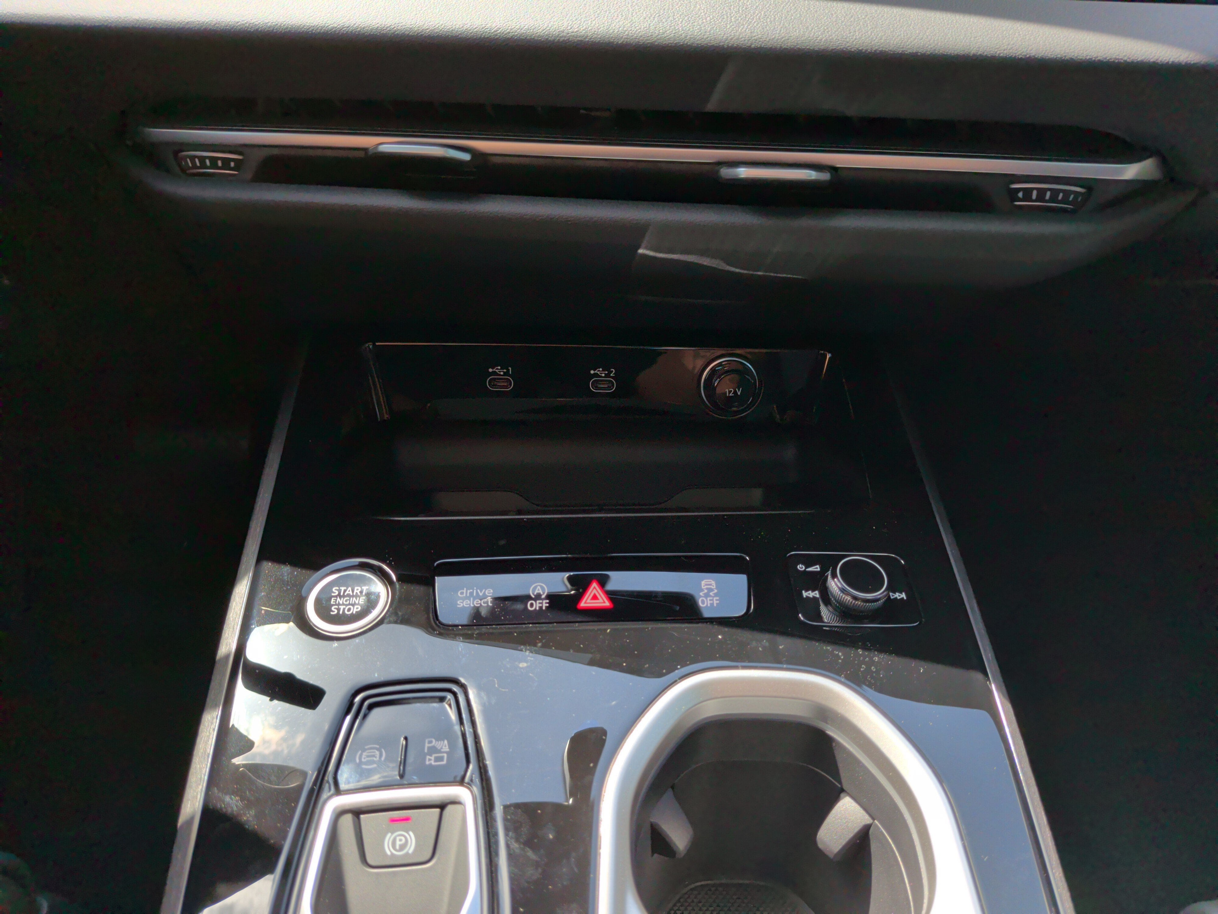 New 2026 Audi A6 Premium Plus AWD/4WD image 31