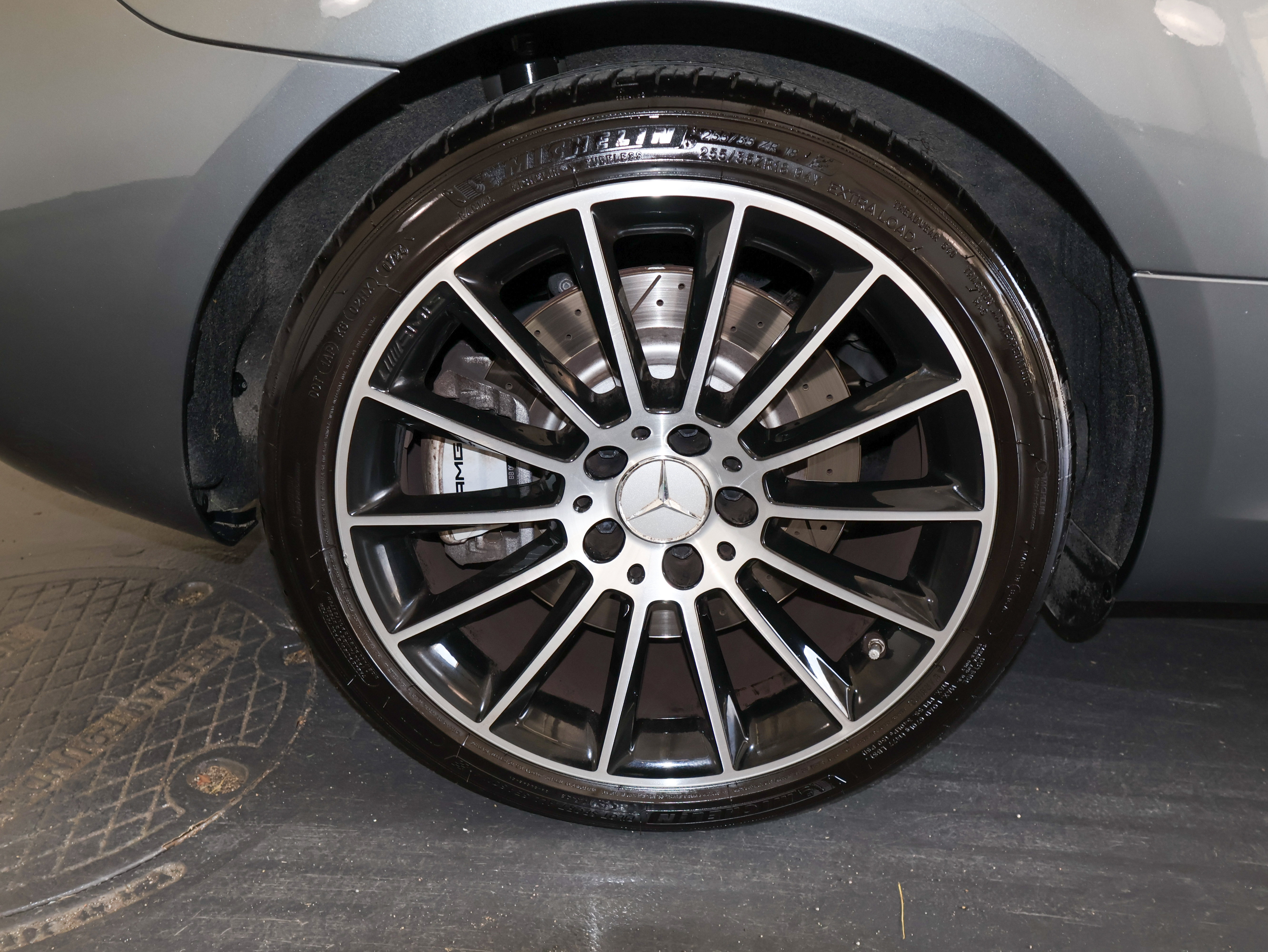 Used 2019 Mercedes-Benz SLC 43 AMG image 35