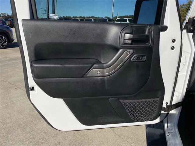 Used 2018 Jeep Wrangler Unlimited Sport S image 17