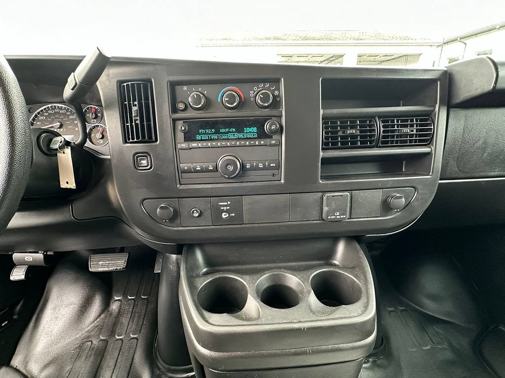 Used 2025 GMC Savana 2500 w/ Driver Convenience Package RWD image 33