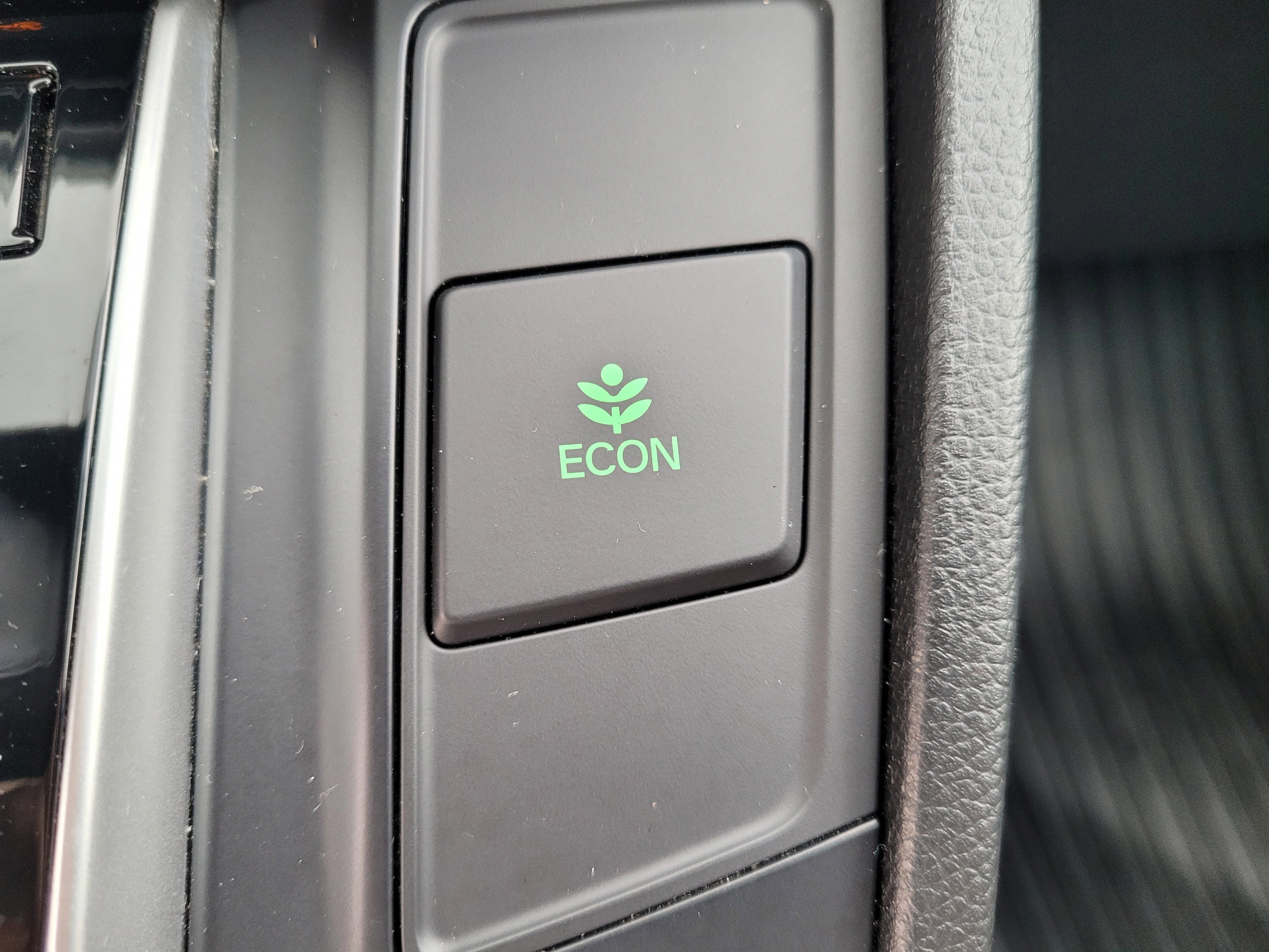 Used 2018 Honda CR-V LX image 23