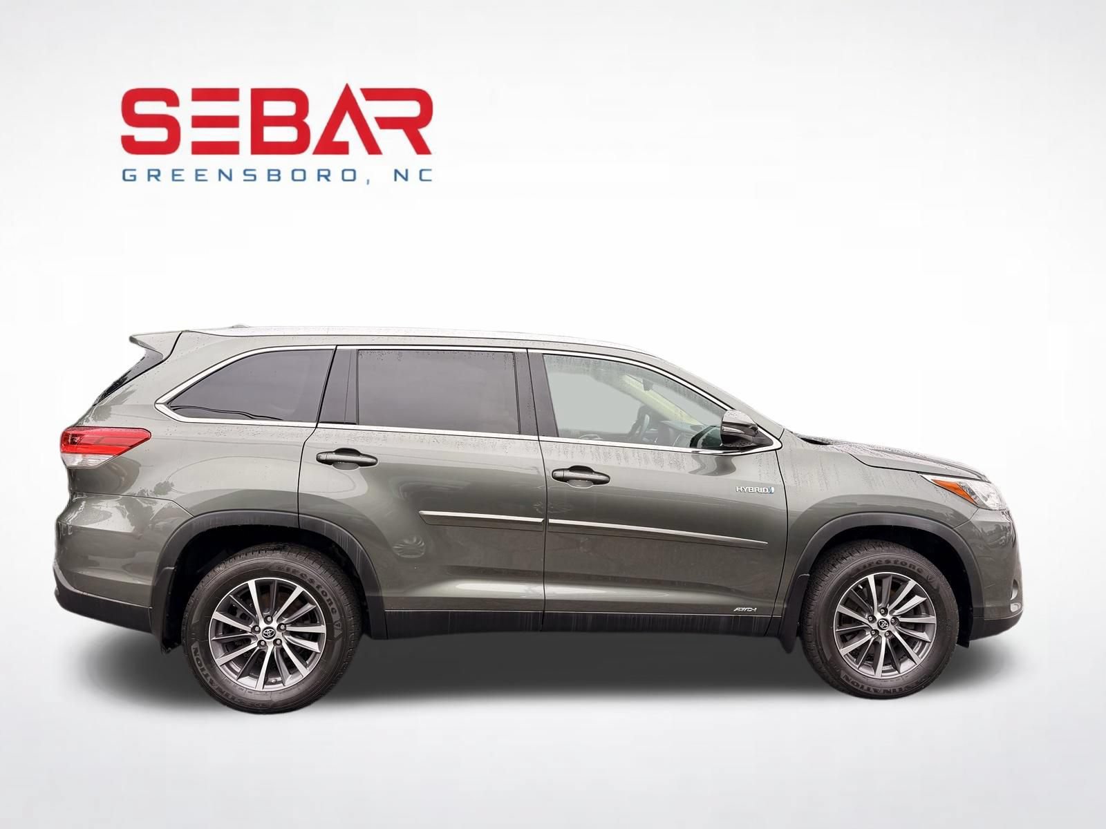 Used 2019 Toyota Highlander XLE AWD/4WD image 6