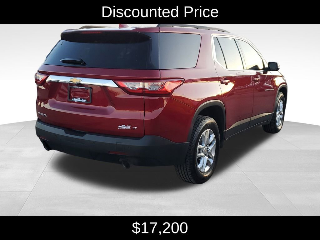Used 2020 Chevrolet Traverse LT image 3