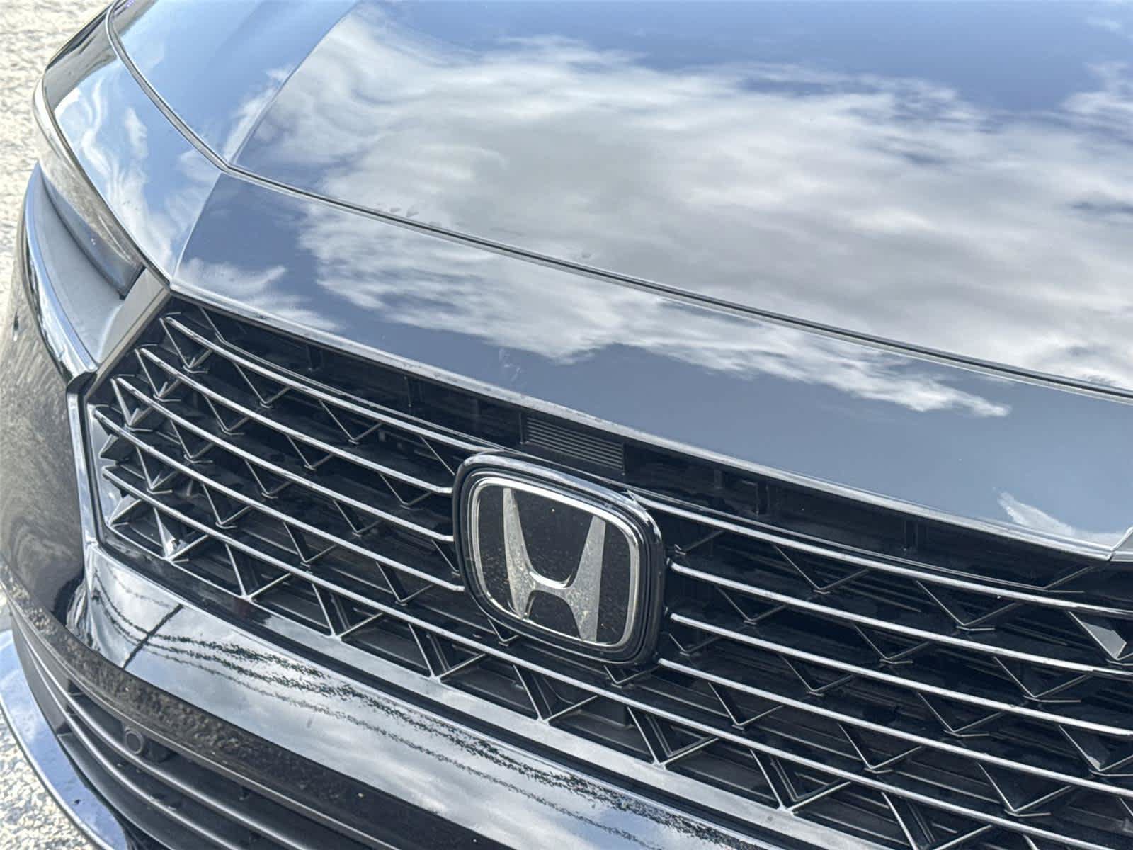 Used 2025 Honda Accord EX-L image 10