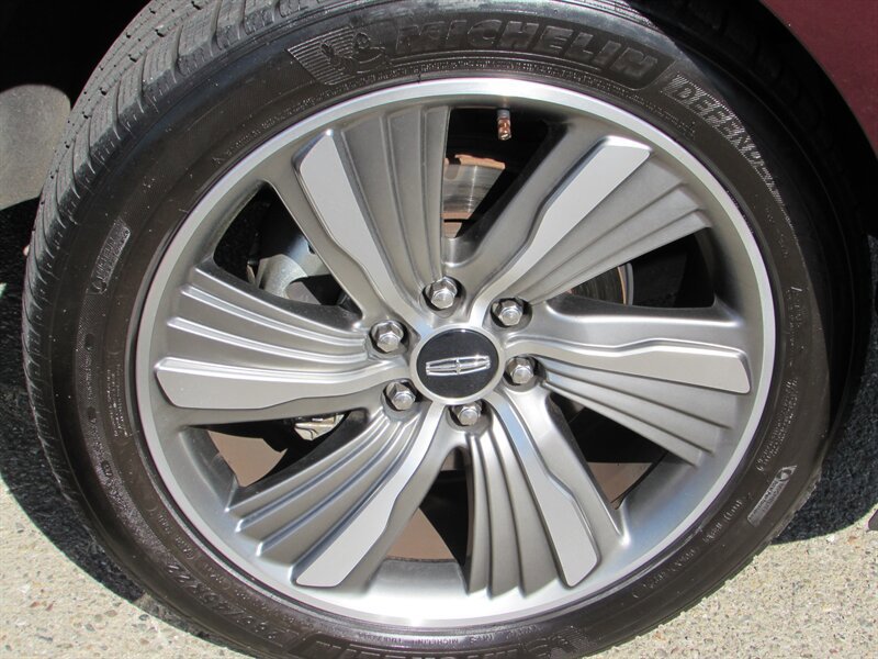 Used 2018 Lincoln Navigator L Reserve w/ Technology Package AWD/4WD image 40