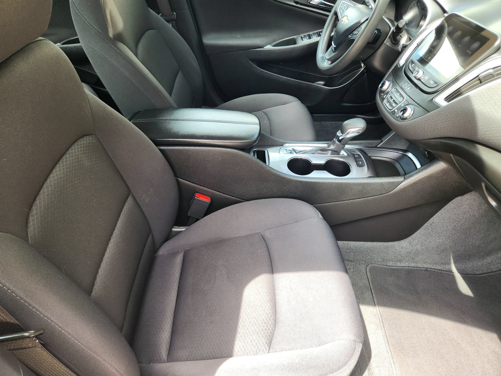 Used 2024 Chevrolet Malibu LT FWD image 15