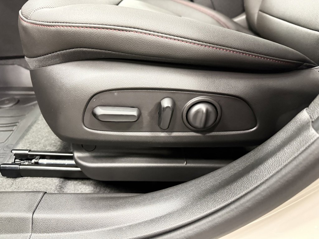 New 2026 Chevrolet Trax RS image 24