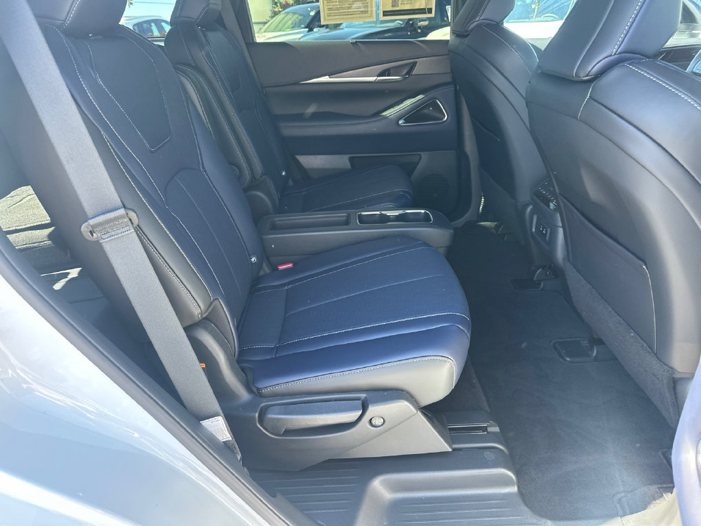 Certified 2026 INFINITI QX60 Sport w/ Dark Cargo Package AWD/4WD image 13
